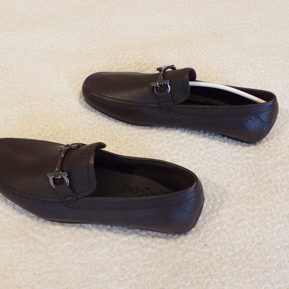 NEW IN BOX FERRAGAMO CANCUN Brown Calf Pebbled Leather Men Loafers. Size 6.5 EEE main image 7